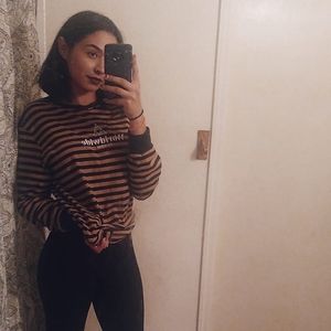 Meet your Posher, Mika